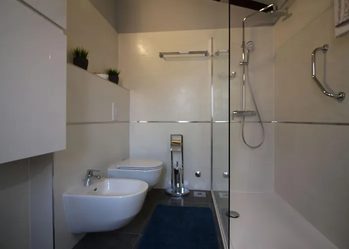 Charmantes Nur 700 Meter Zum Mit Garten, Waschmaschine, Wifi *