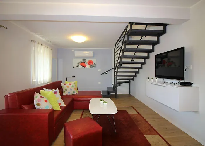 Charmantes Nur 700 Meter Zum Mit Garten, Waschmaschine, Wifi Διαμέρισμα Πόρετς